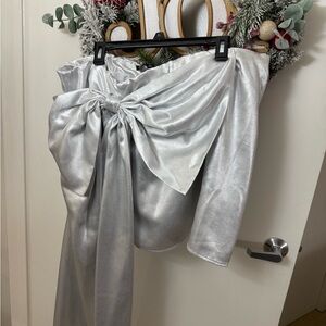 Elegant Silver bow skirt